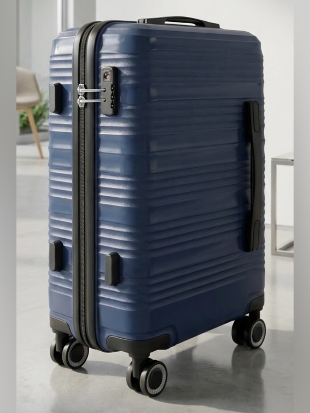 Mia Toro Italy Mistico 20" Hardside Spinner Luggage - Blue - Never Used Carry-On - Picture 3 of 6